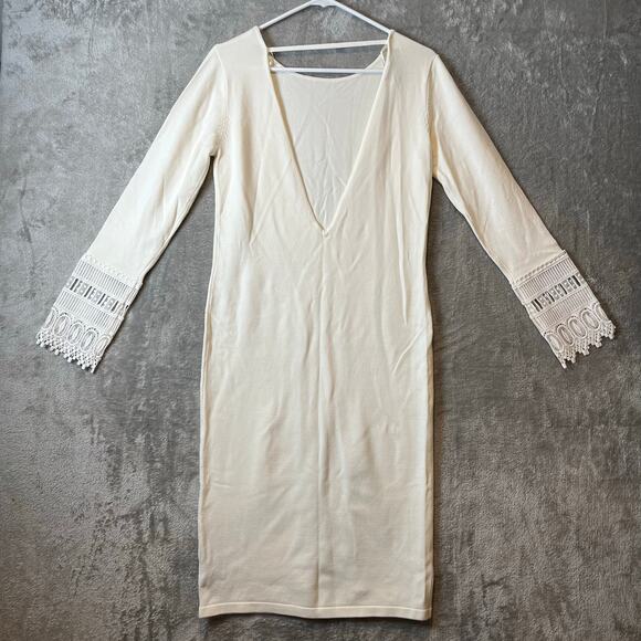 English Factory Women’s Ivory Lace V‎ Back Dress Size Small New - Picture 3 of 6